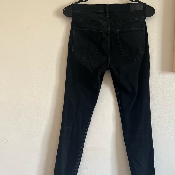 Hollister High-Rise Super Skinny Jeans - Picture 2 of 4